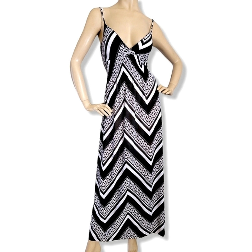 Black & White Chevron Zig Zag Monogram Geometric Maxi Sun Dress by Love ❤